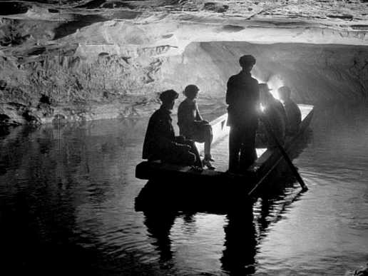 Mammoth Cave in 1900